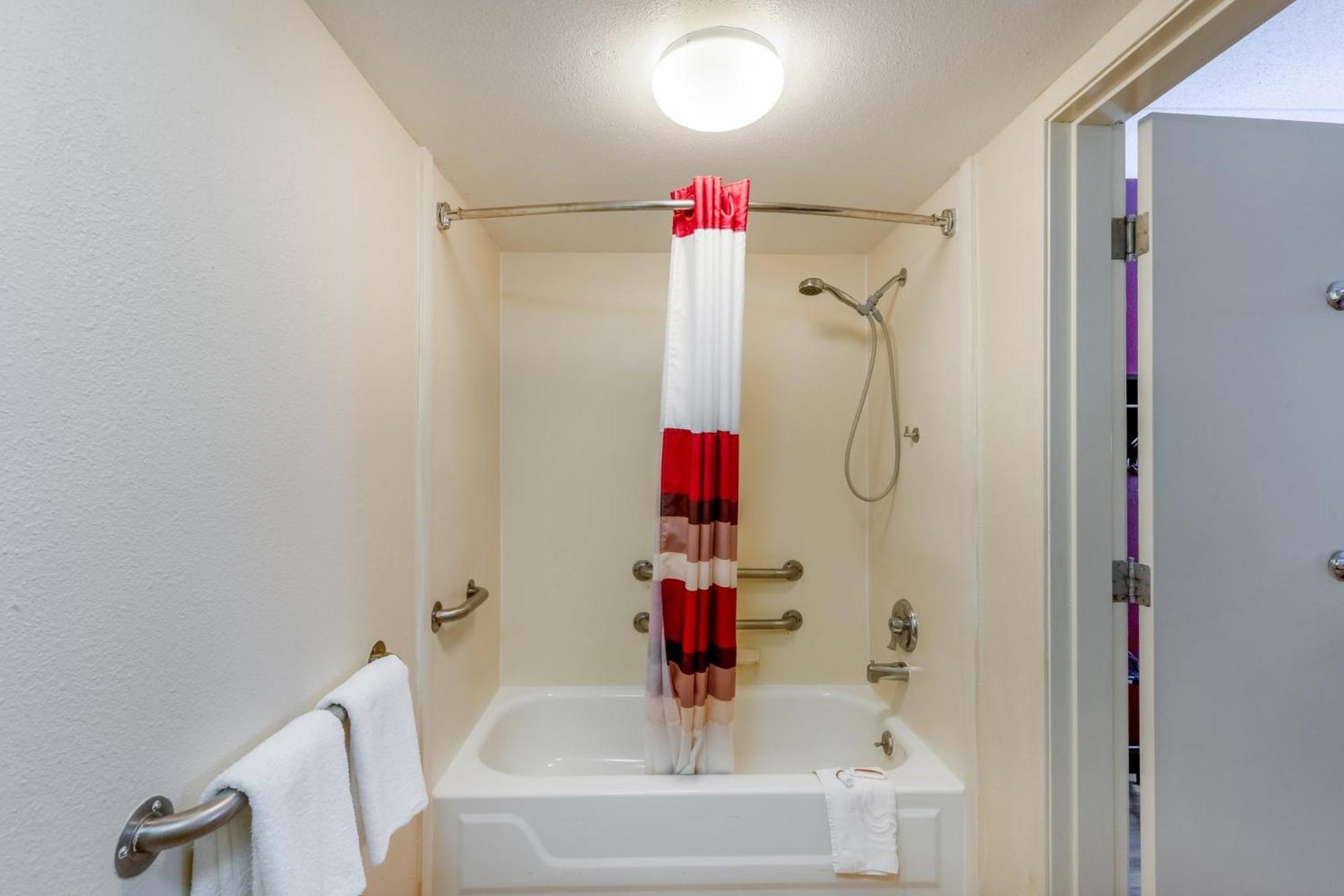 Red Roof Inn Kalamazoo East - Expo Center Экстерьер фото